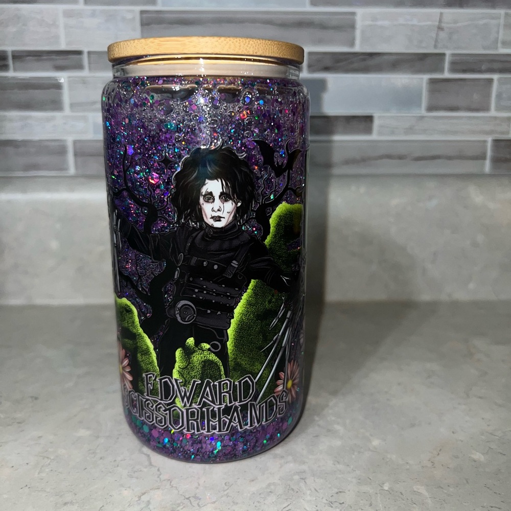 Glass snow globe cup